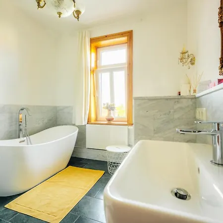 Luxus 3*